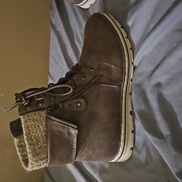 Cliffs shoes - Picture 2 of 5